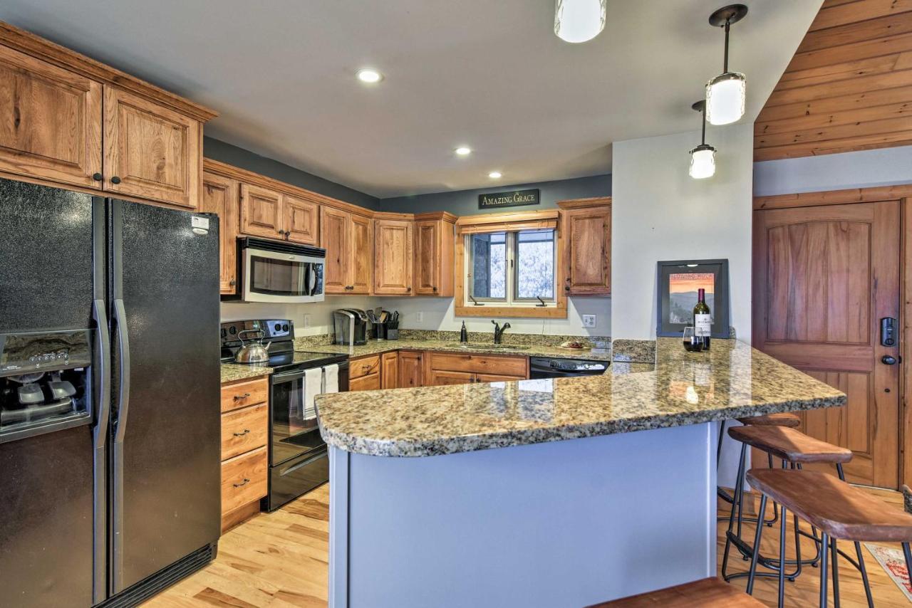 Cabin With Hot Tub And Mountain Views Less Than 5 Mi To Boone Blowing Rock Dış mekan fotoğraf