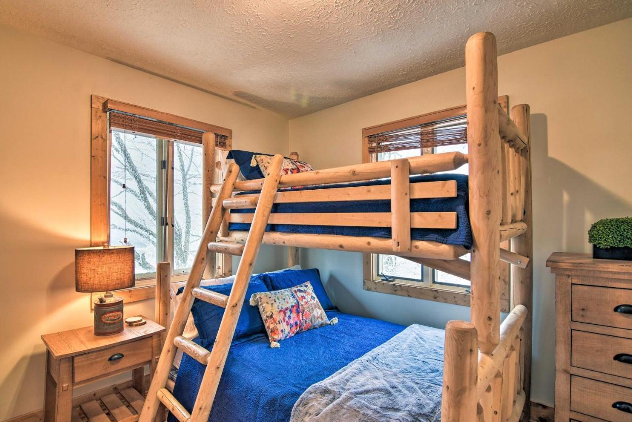 Cabin With Hot Tub And Mountain Views Less Than 5 Mi To Boone Blowing Rock Dış mekan fotoğraf